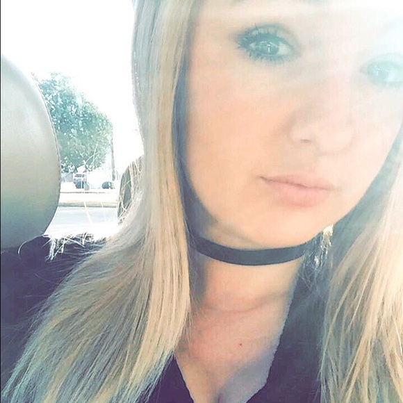 Meet your Posher, Trinity Grace - Picture 4 of 4