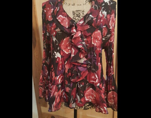 Nice blouse - Picture 1 of 2