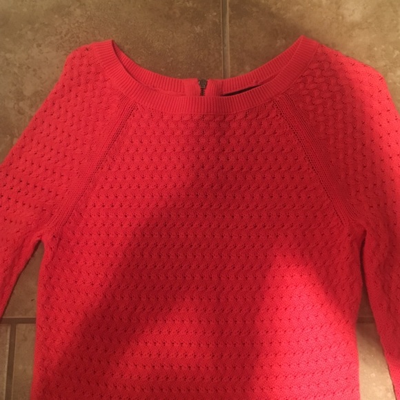 American Eagle zip back sweater - Picture 2 of 3