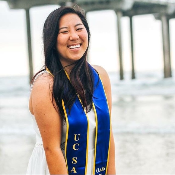 Meet your Posher, Courtney - Picture 1 of 1