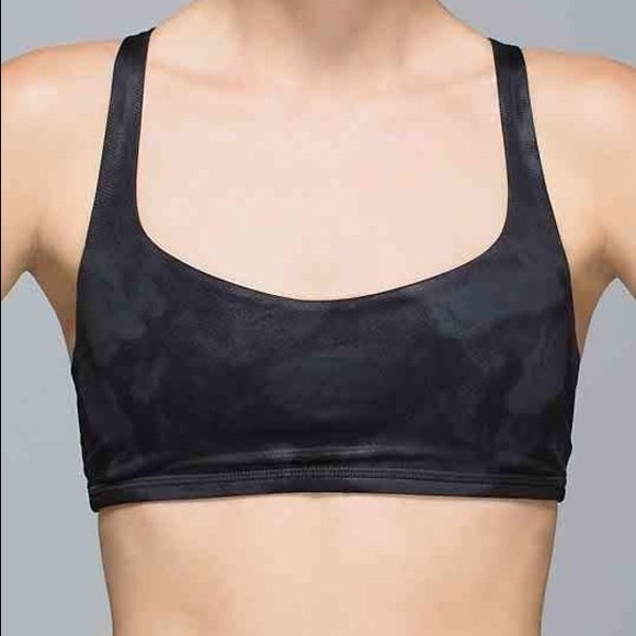 Lululemon Free To Be Bra size 2