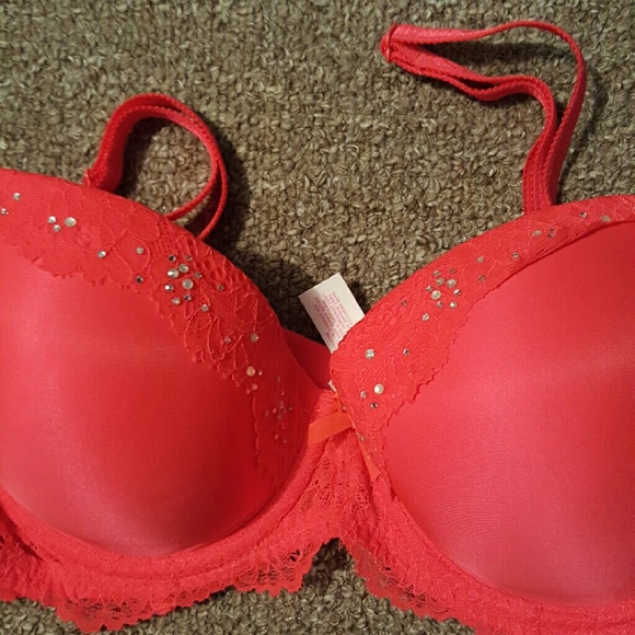 32DD Victoria's Secret dream angels demi bra