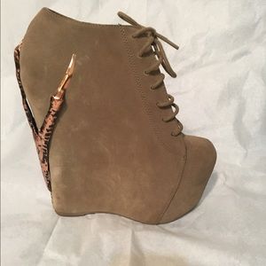 Jeffrey Campbell Rayvin Claw  limited edition