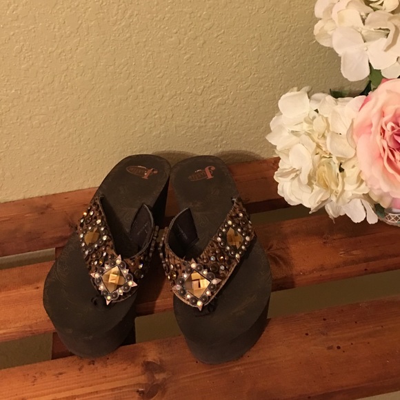 Justin Bulky Sandals
