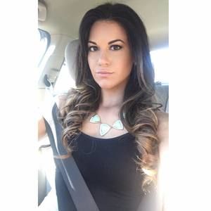 Meet your Posher, Alicia