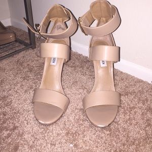 Steve Madden Pumps