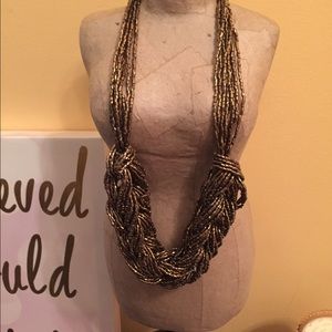 BOLD GOLD NECKLACE
