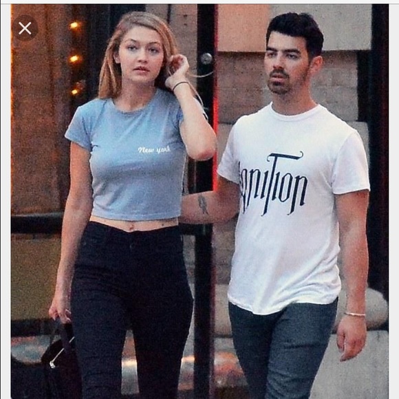 Brandy Melville New York top - Picture 2 of 3