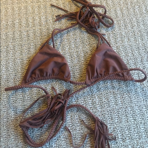 *SOLD ON EBAY* NEW ACACIA Locals top in Coconut.