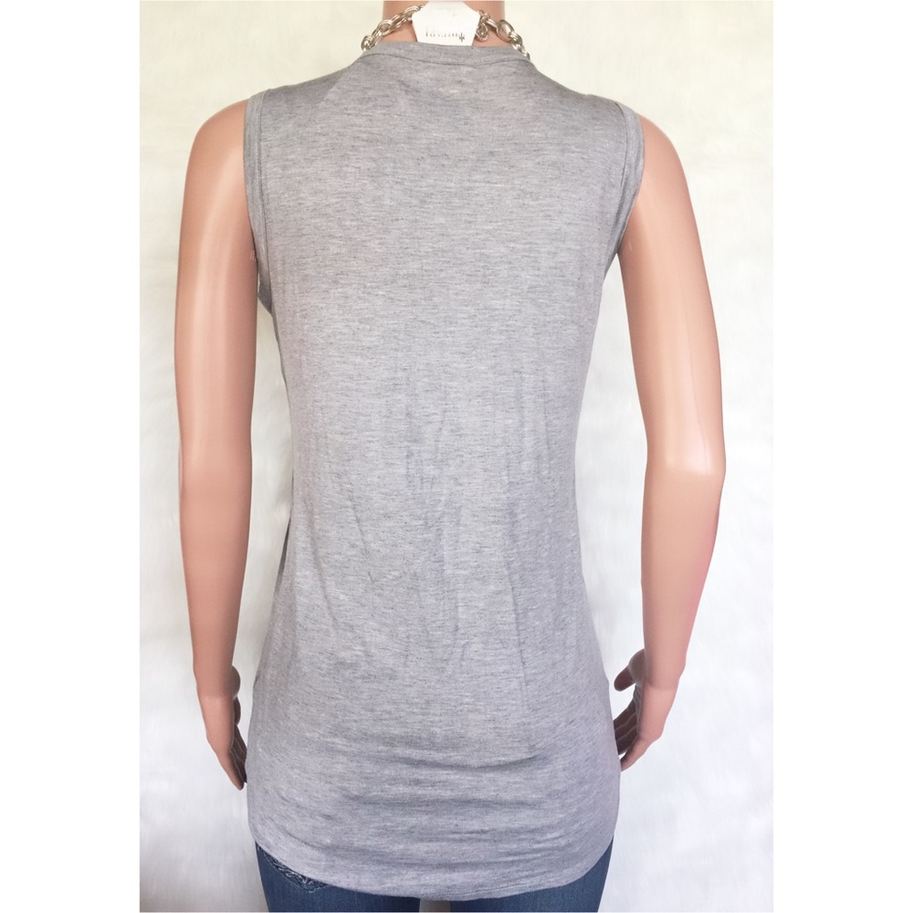 Dressy tank with removable chain - Picture 4 of 5