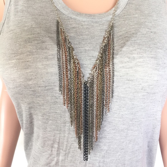 Dressy tank with removable chain - Picture 5 of 5