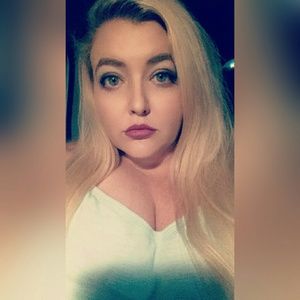 Meet your Posher, Hillari