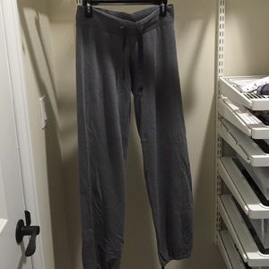 Women's Lululemon Grey Pants 6