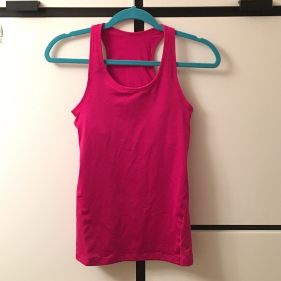 Nike tank