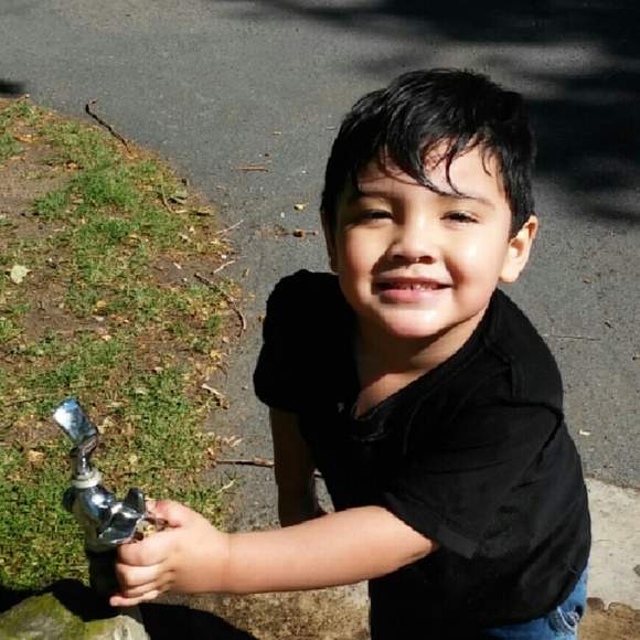 Meet your Posher, Yvette - Picture 1 of 1