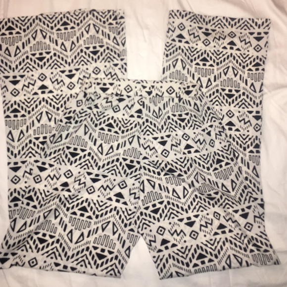 Tribal print wide leg pants! - Picture 3 of 3