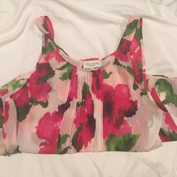 Sleeveless Floral Blouse