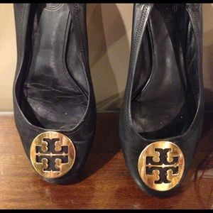Black Tory Burch Flats 8.5 (more like a 9)!!