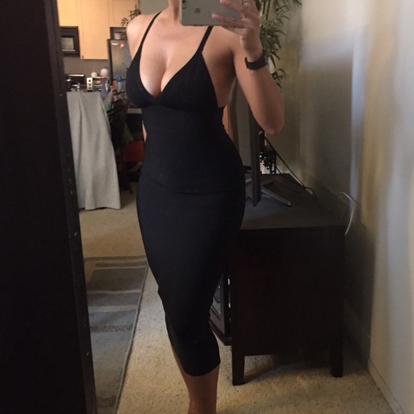 ‼️SOLD!!‼️* Thick high quality midi bandage dress