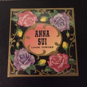 ANNA SUI Loose Face Powder in color 200