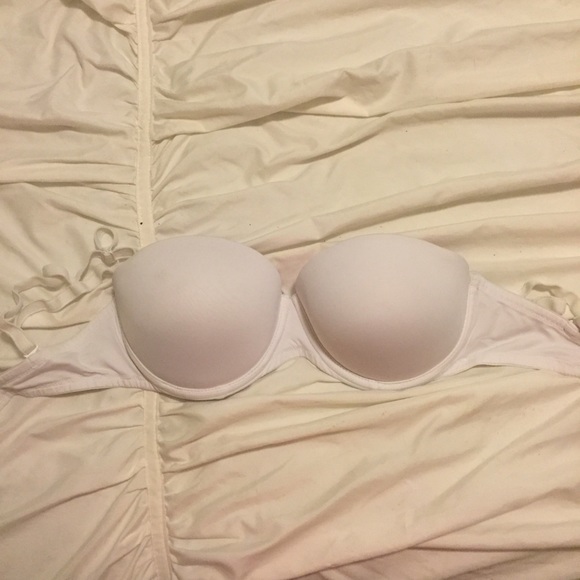 ⚠️LAST CHANCE!⚠️ PINK White Strapless Bra