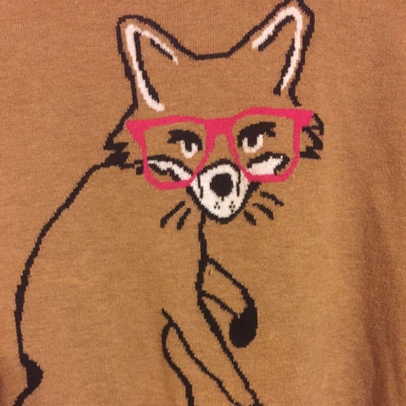 Old navy XXL lightweight fox sweater - Picture 2 of 2