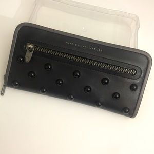 {CLEARANCE PRICE} Luna Stud Slim Zip Around Wallet