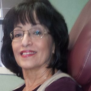 Meet your Posher, Catherine