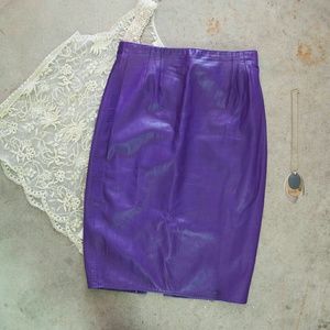 VINTAGE . purple leather pencil skirt . size 12