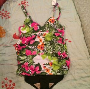 Lane Bryant bathing suit, one piece size 16 bra
