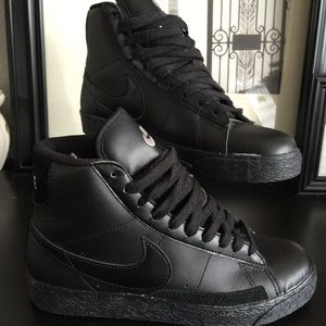 WOMEN NIKES HIGHTOP BLAZER DUNKS