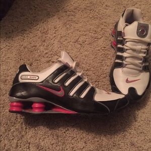 Women's Nike Shox