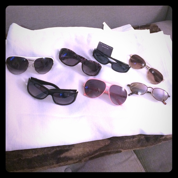 NWOT/NWT Seven pairs of sunglasses