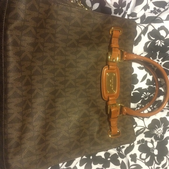 Micheal kors tote