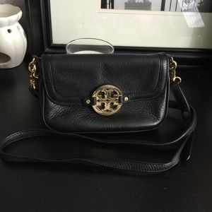 TORY BURCH BLACK CROSS LEATHER BODY PURSE