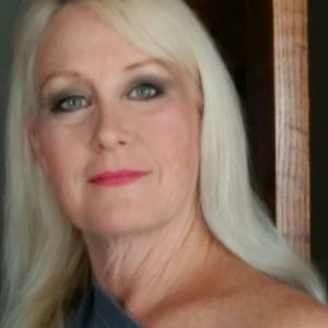 Meet your Posher, Janis