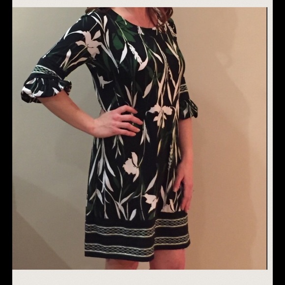 Tracy Lynn Dresses & Skirts - ✅Clearance!! Floral print dress!💚Final Price!