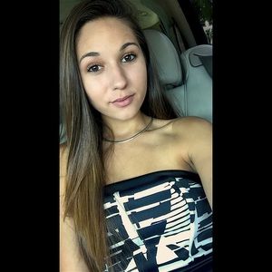 Meet your Posher, Sabrina