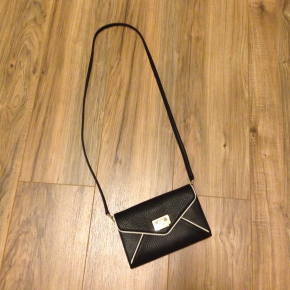 kate spade Handbags - NWOT Kate Spade Envelope Clutch/Cross body 💄
