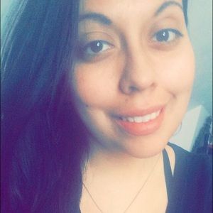 Meet your Posher, Ana