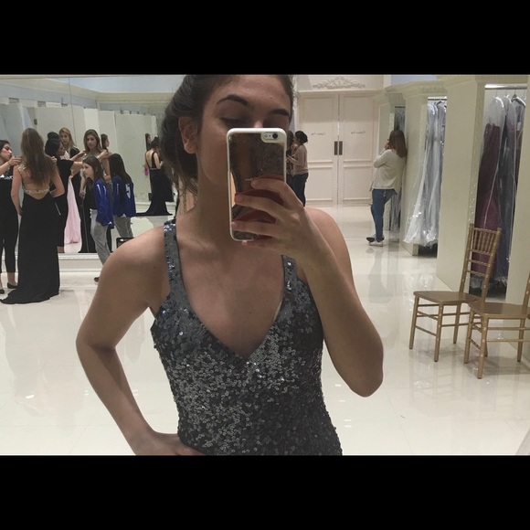 Gun Mental Sparkle Gown;NEW WITH TAG (fits size 4) - Picture 3 of 4