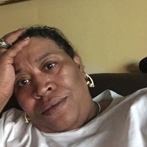 Meet your Posher, Eva