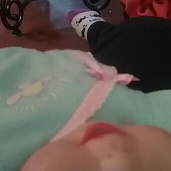 Meet your Posher, Emi - Picture 2 of 2