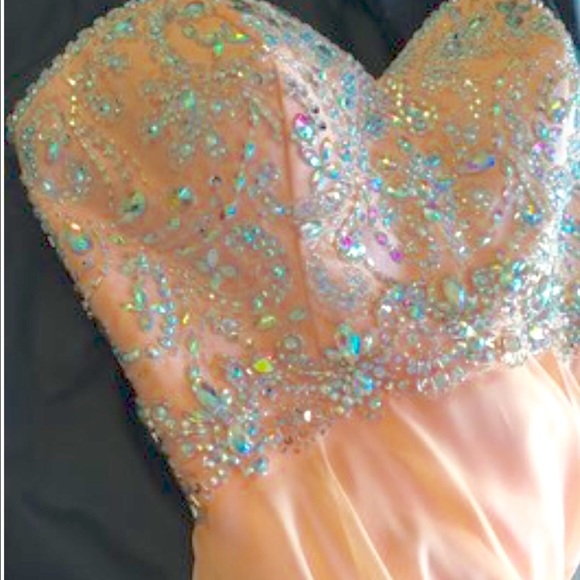 Night Moves Prom Dress #7095 - Picture 3 of 4