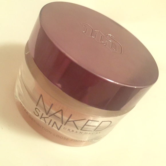 Ultra definition loose finishing powder