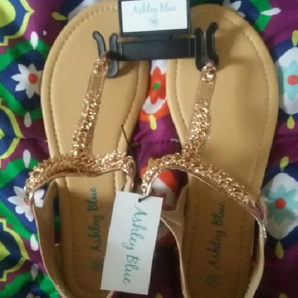 Chained sandal