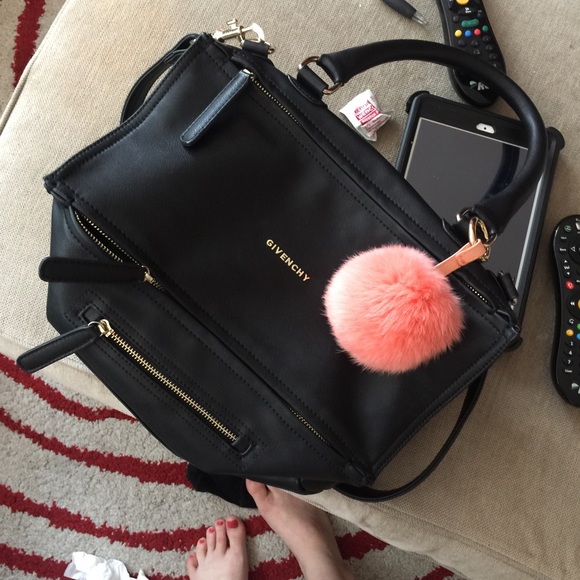 PANDORA CROSSBODY 💕