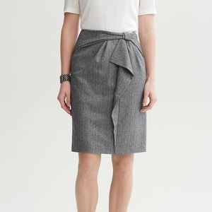 Banana Republic bow skirt