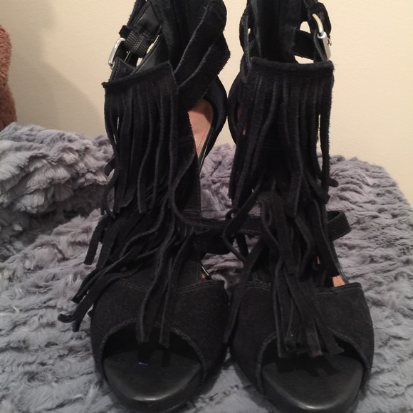 Shoes!!!!! - Picture 2 of 4