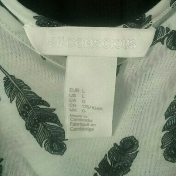 H&M Feather Tank - Picture 2 of 3